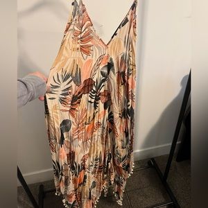 Beach dress with fun leaf print